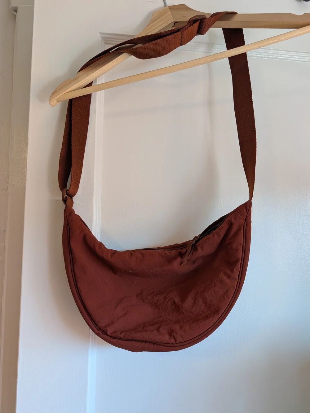Uniqlo Round Shoulder Bag Red